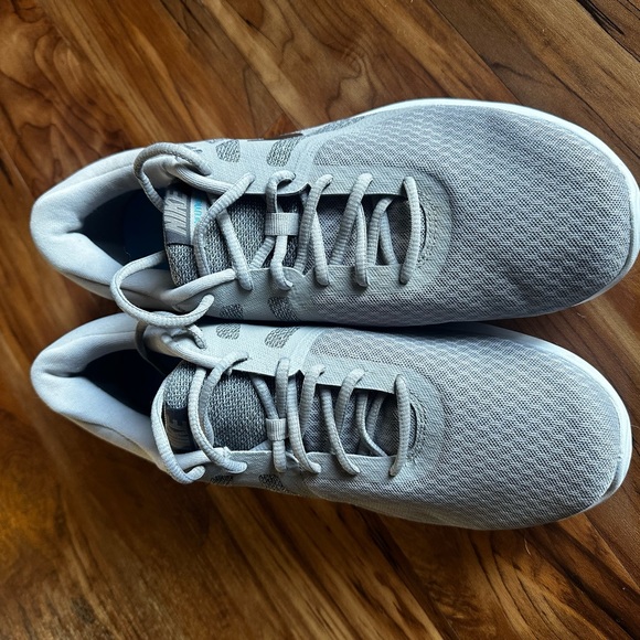 Men’s Nike Revolution size 11 - Picture 6 of 7